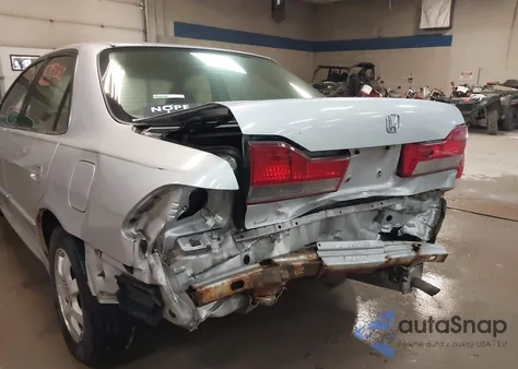 2001 Honda Accord 2.3 Ex из США, поврежденный, VIN 1HGCG55631A136784